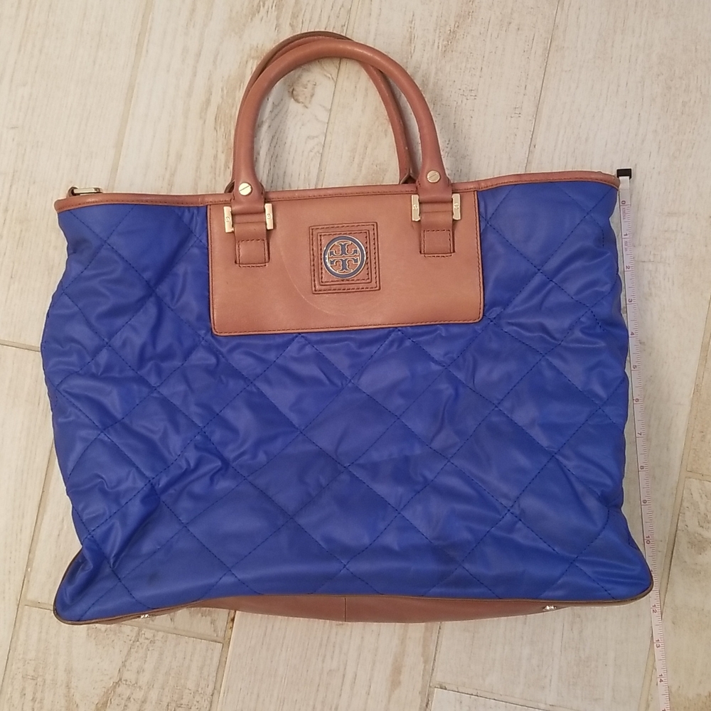 Tory Burch Large Blue Quilted Tote in Blue in EUC!